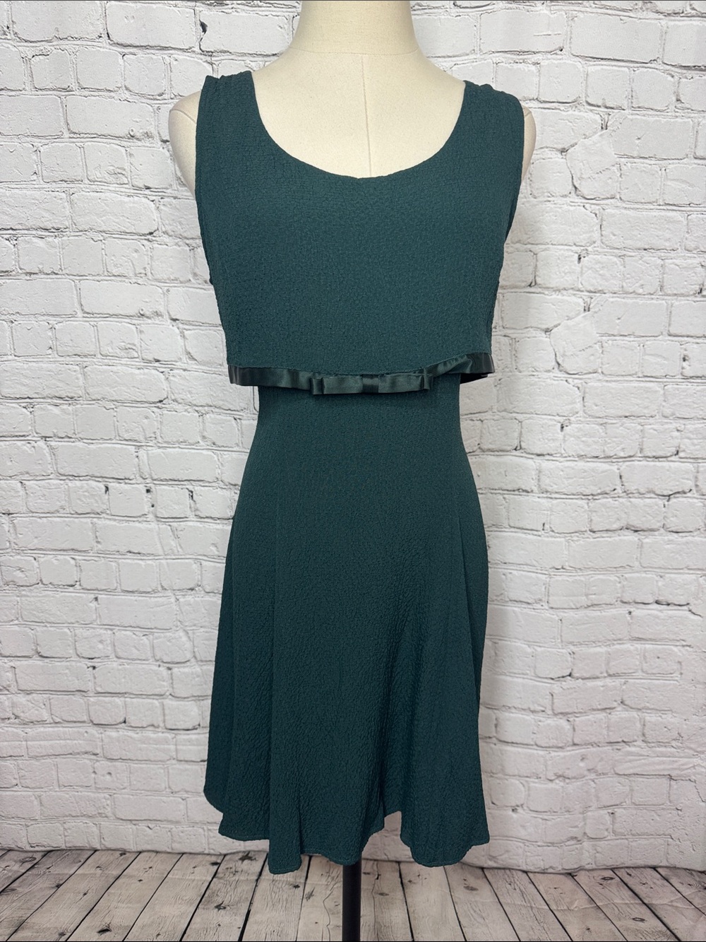 Vintage 90s Be Smart Green Fit and Flare Dress Corset Lace Up Back Made in USA 7